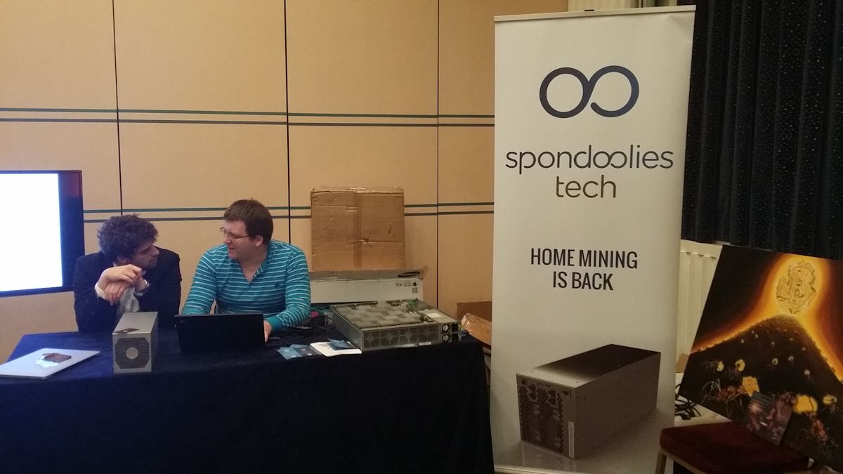 stand_inside_btc.jpg, nov. 2014